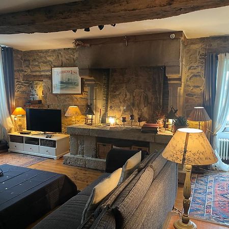 Appartement De 1634 Avec Balcon Au Sud Sur Jardin En Plein Coeur Historique Tréguier Eksteriør bilde
