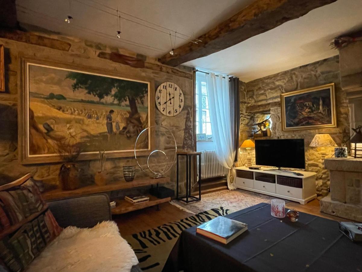 Appartement De 1634 Avec Balcon Au Sud Sur Jardin En Plein Coeur Historique Tréguier Eksteriør bilde