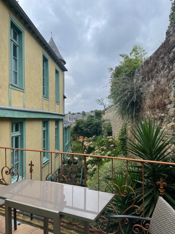 Appartement De 1634 Avec Balcon Au Sud Sur Jardin En Plein Coeur Historique Tréguier Eksteriør bilde